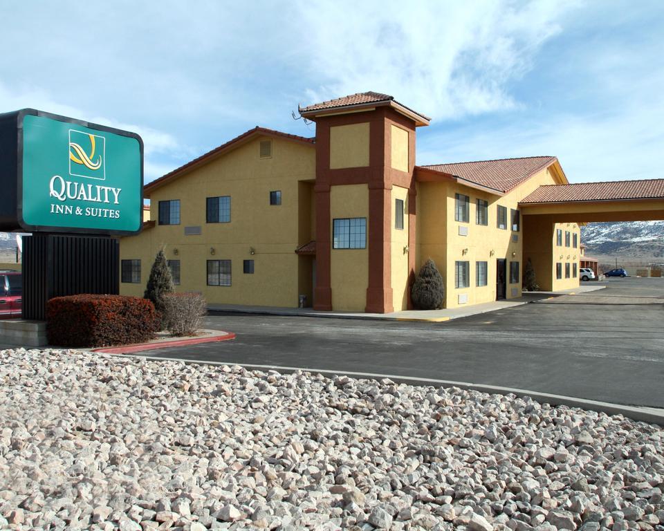 Quality Inn & Suites Grants - I-40 Exteriér fotografie