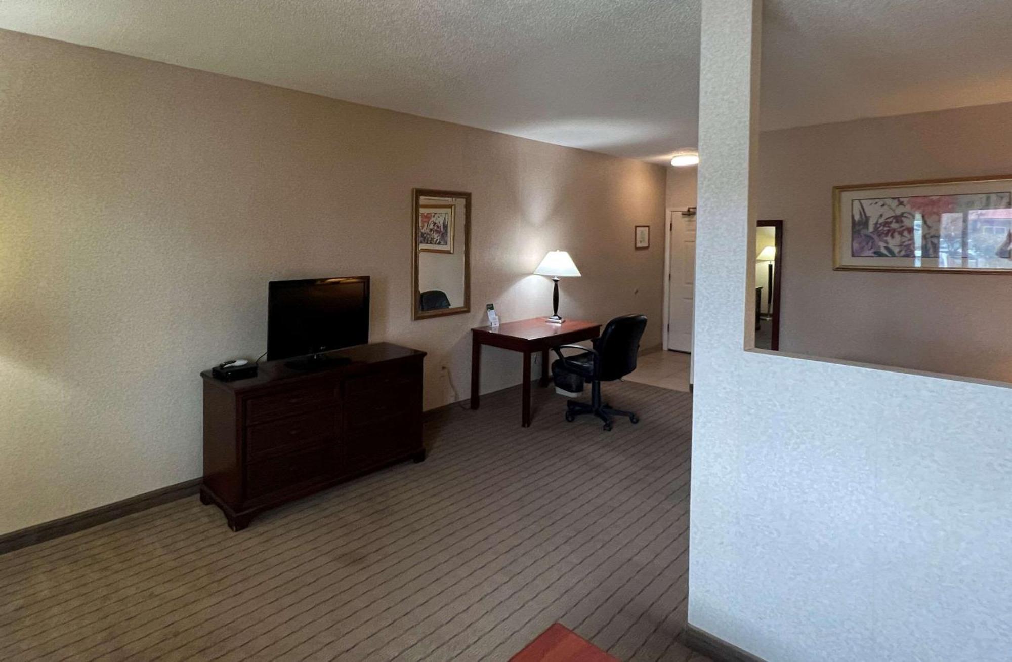 Quality Inn & Suites Grants - I-40 Exteriér fotografie