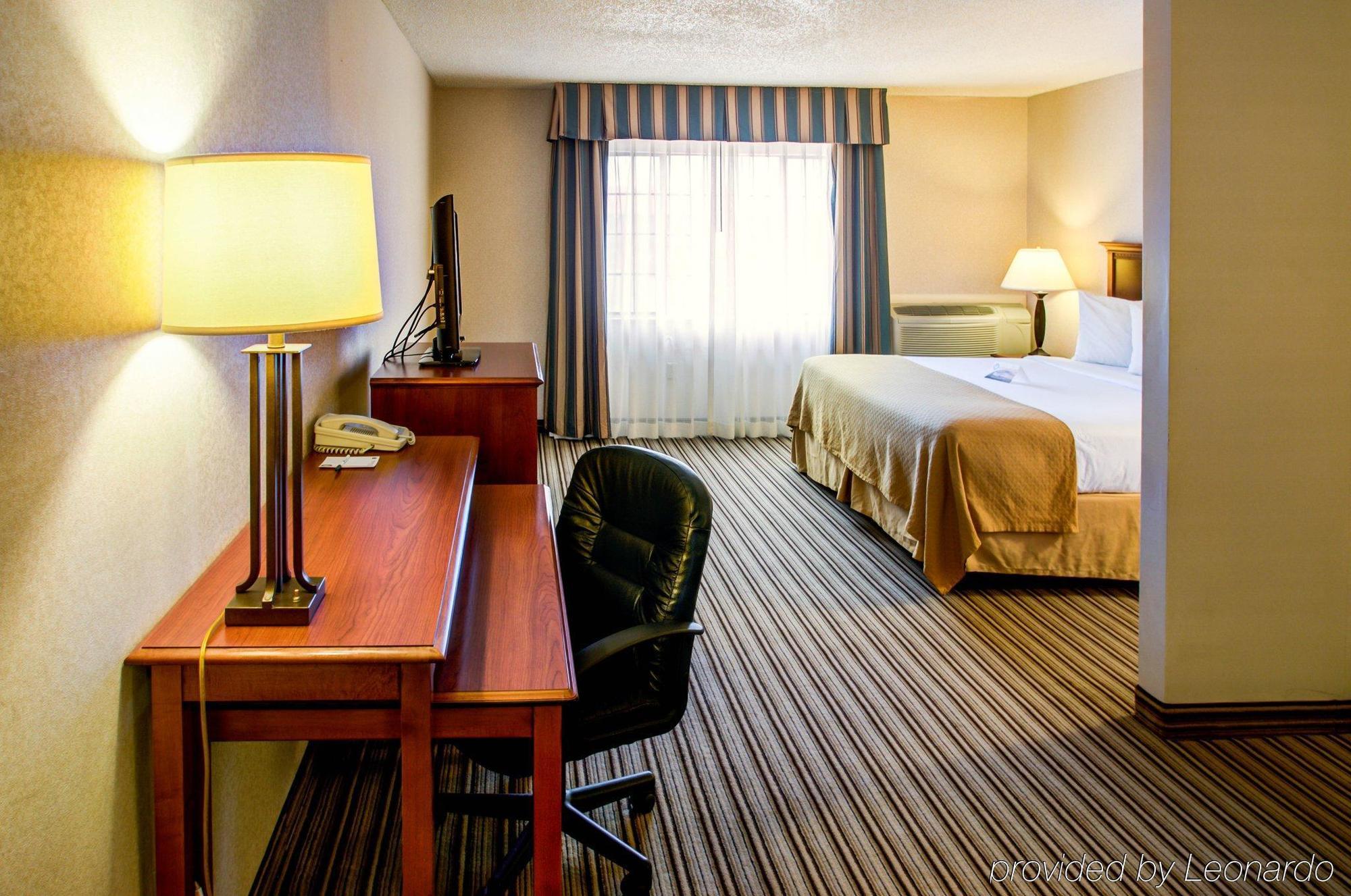 Quality Inn & Suites Grants - I-40 Exteriér fotografie